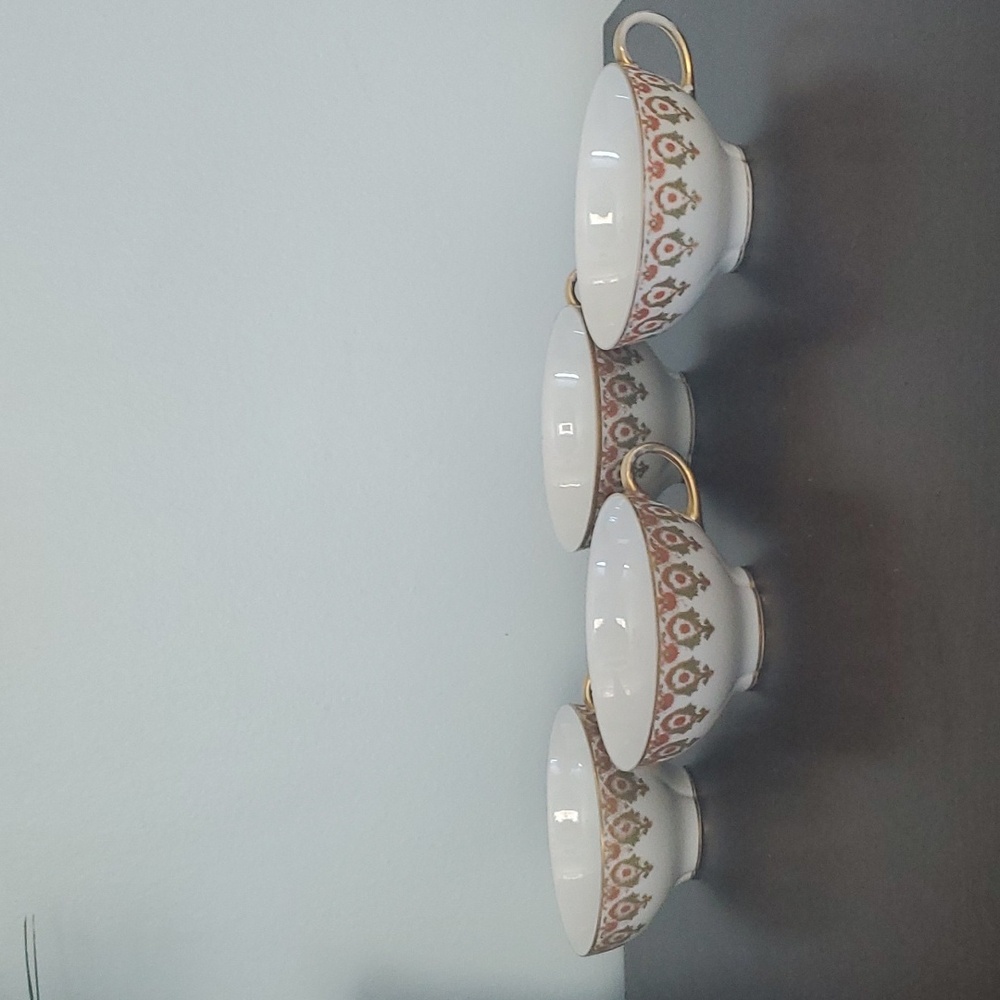 Set of 4 W G & Co limoges teacups, red, gold and green